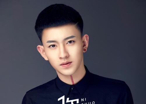 网红李耀阳头型,潮流引领者的时尚宣言